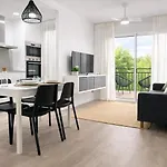 Apartamento Moderno Con Terraza Cerca De Calella De